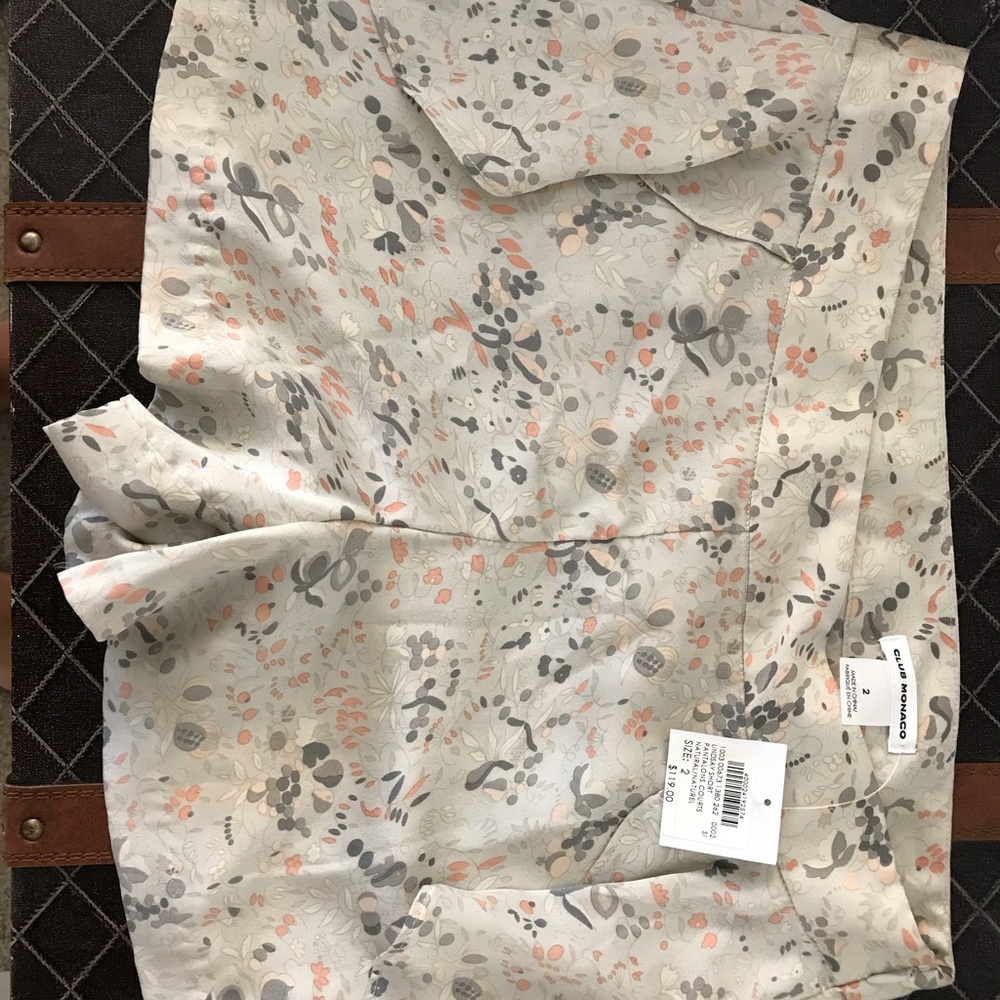 Club Monaco shorts